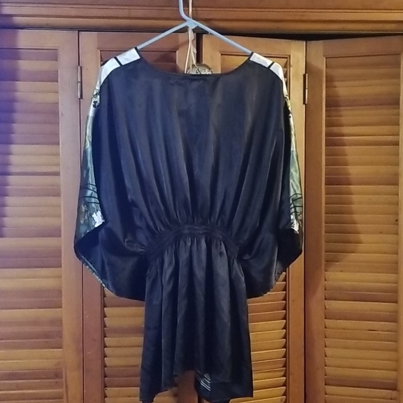 Kelyn Max II Shirt - Picture 3 of 3